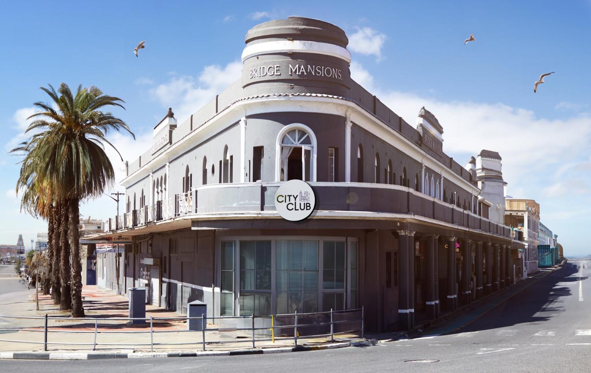 Club Circle Hotel